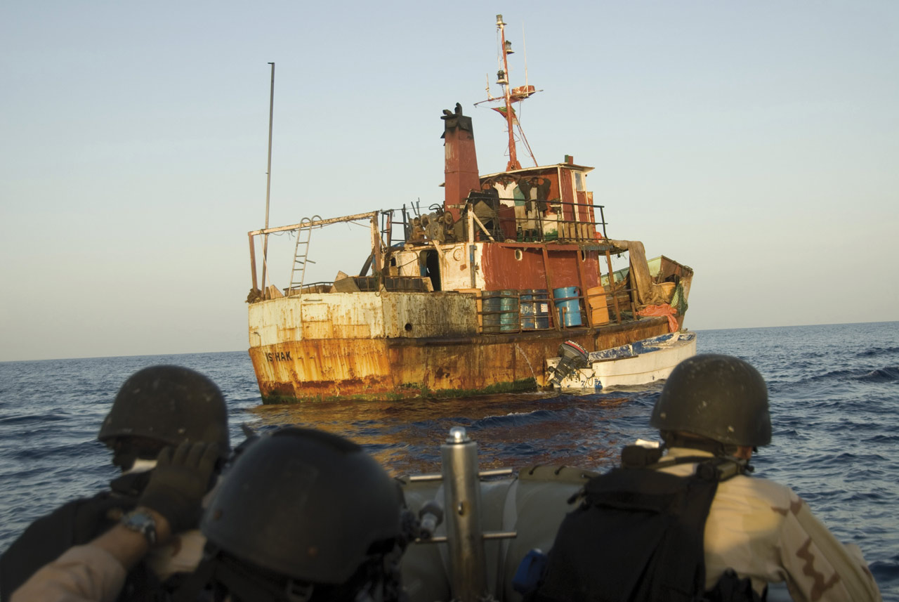 les pirates opèrent loin des côtes grâce à l'utilisation de bateau-mères